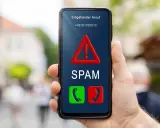 Ein eingehender Anruf auf dem Handy wird als SPAM markiert. Vorsicht, ist das eine Spam-Nummer?
