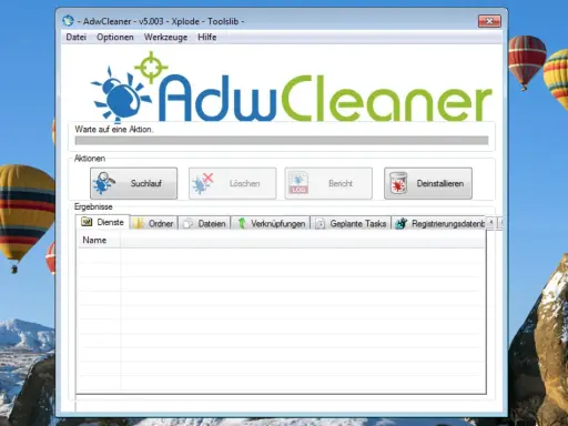 AdwCleaner-Fenster zeigt Optionen zum adware entfernen. Suche, Löschen und Deinstallieren sind verfügbar.