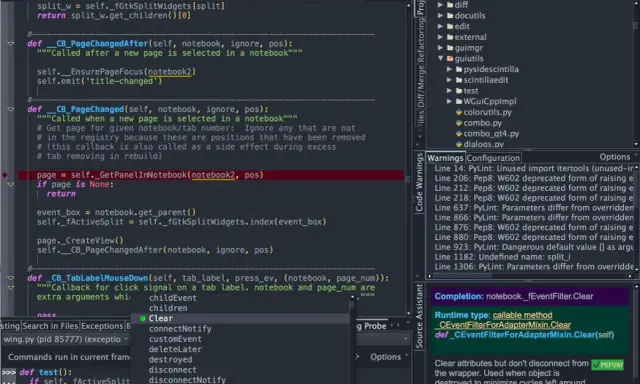 Programmieren mit Python: Code-Editor zeigt Python-Code mit hervorgehobenen Zeilen und eine Autovervollständigungsliste.